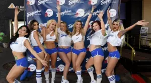 "Давай, сине": От играч на Саутхемптън до най-високоплатената порнозвезда във Великобритания (СНИМКА)