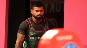 {{ otherArticle[0].article.title }}