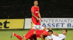 {{ otherArticle[0].article.title }}