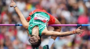 {{ otherArticle[0].article.title }}