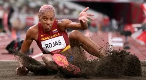 Юлимар Рохас счупи "брадясалия" световен рекорд на троен скок за олимпийската титла в Токио