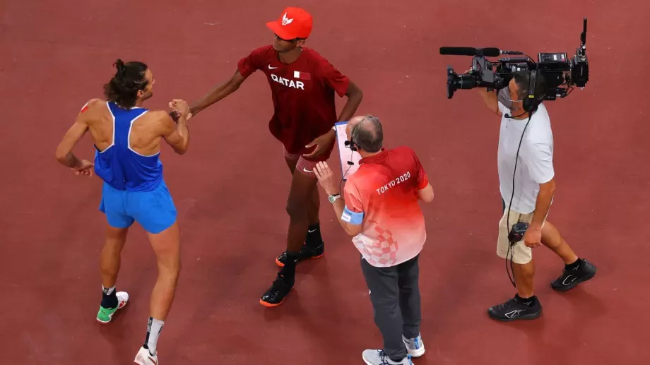 "Позволени ли са 2 златни медала?": Как двама скачачи сключиха сделка за олимпийската титла в Токио