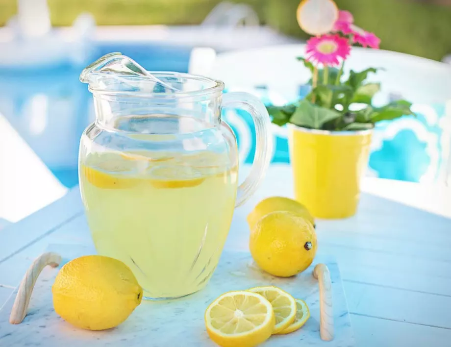 Домашната лимонада на баба, по която всички полудяха