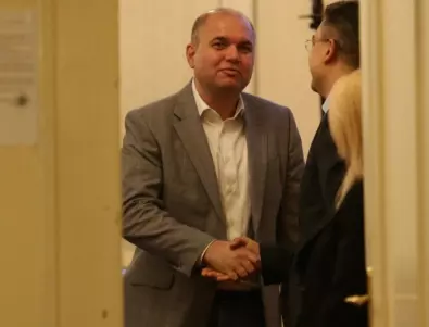 Депутат от ДБ прехвърли основната отговорност за актуализацията на бюджета на Радев