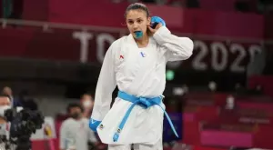 {{ otherArticle[0].article.title }}