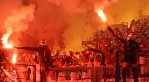 "Загреб гори": Брутални сблъсъци между ултраси на Динамо и Легия Варшава (ВИДЕО)