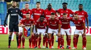 {{ otherArticle[0].article.title }}