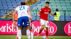 Яник Вилдсхут е най-скъпият чужденец в Първа лига