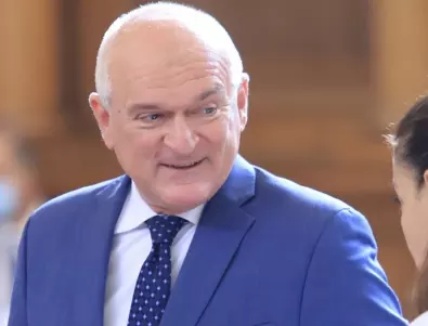 Без дебати: Избраха Димитър Главчев за председател на Сметната палата