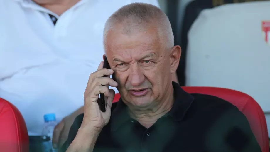 Христо Крушарски коментира мераците на Левски за Бирсент Карагерен и Димитър Илиев