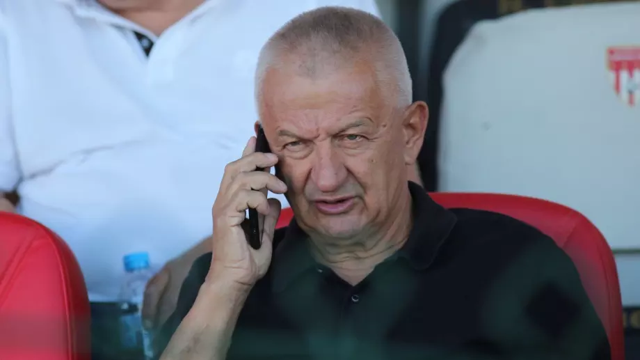 Христо Крушарски: ЦСКА да се откаже да играе срещу нас за Купата, ще ги бием отново