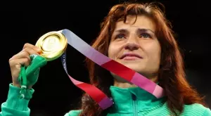 {{ otherArticle[0].article.title }}