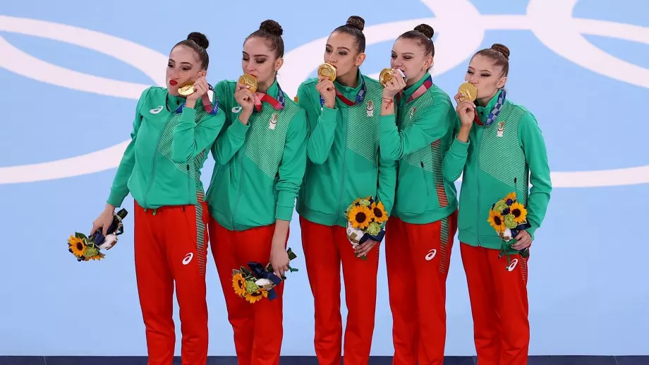 Великолепни: Ансамбълът по художествена гимнастика донесе трето злато за България от Олимпийските игри в Токио! (СНИМКИ)