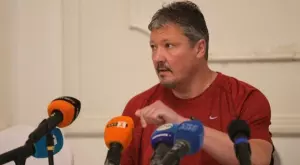 Разпадът е почти пълен: И Любо Пенев напуска Царско село?