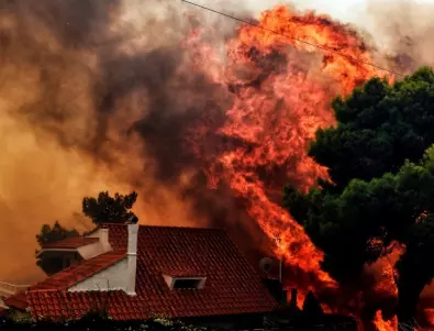 Хората от Родос отварят домовете си за евакуирани туристи (СНИМКА)