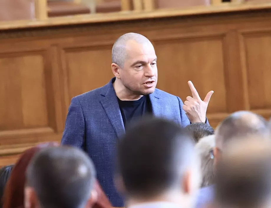 "Има такъв народ" към БСП официално: Не ви подкрепяме, но дръжте мандата