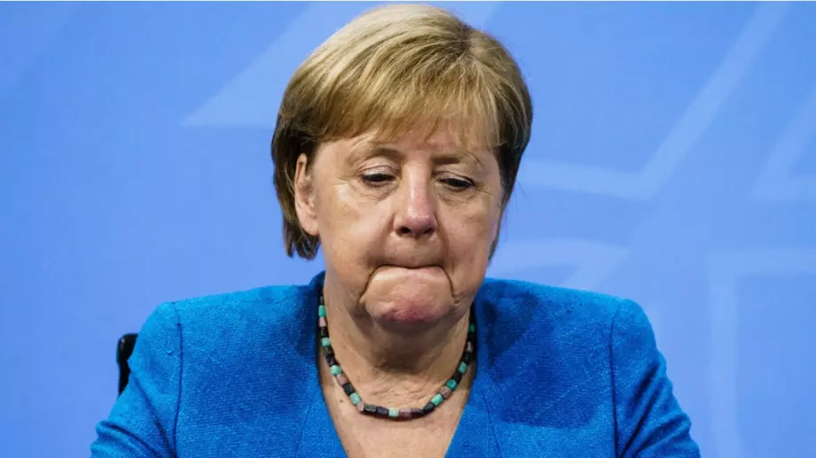 Визитата на Меркел в Гърция: От "Осанна!" до "Разпни я!"
