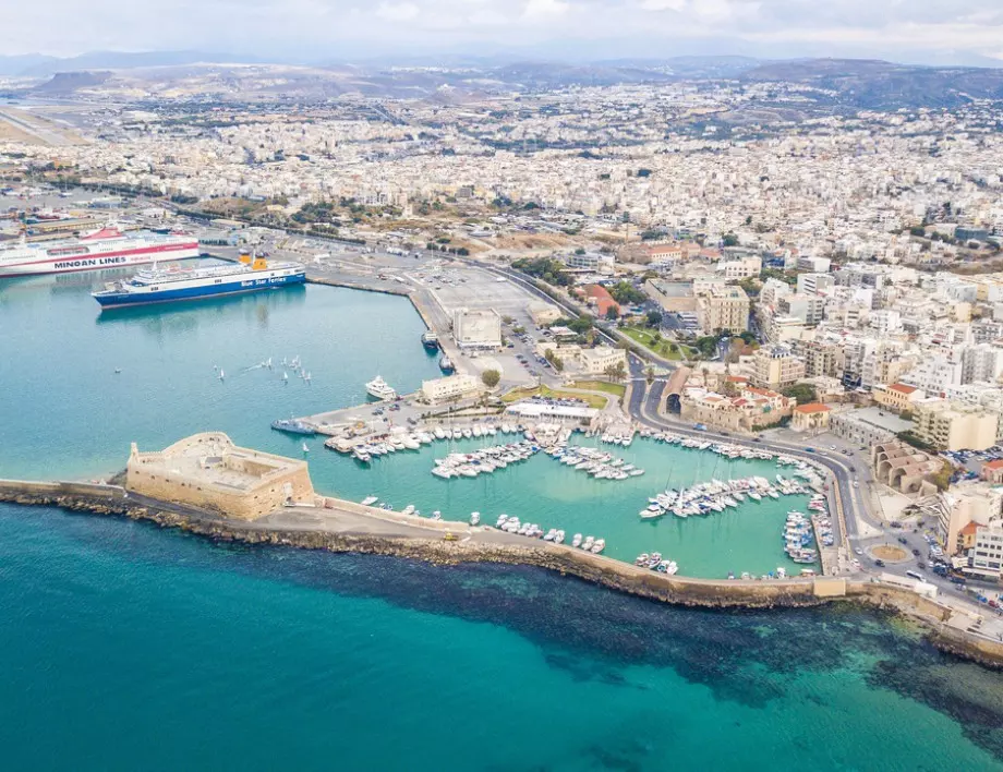 Мощно земетресение засегна остров Крит
