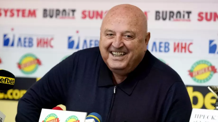 Венци Стефанов с яростен и саркастичен коментар за "искрите" между Левски и ЦСКА