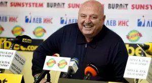 Обрат: Славия картотекира Мартин Георгиев за Първа лига