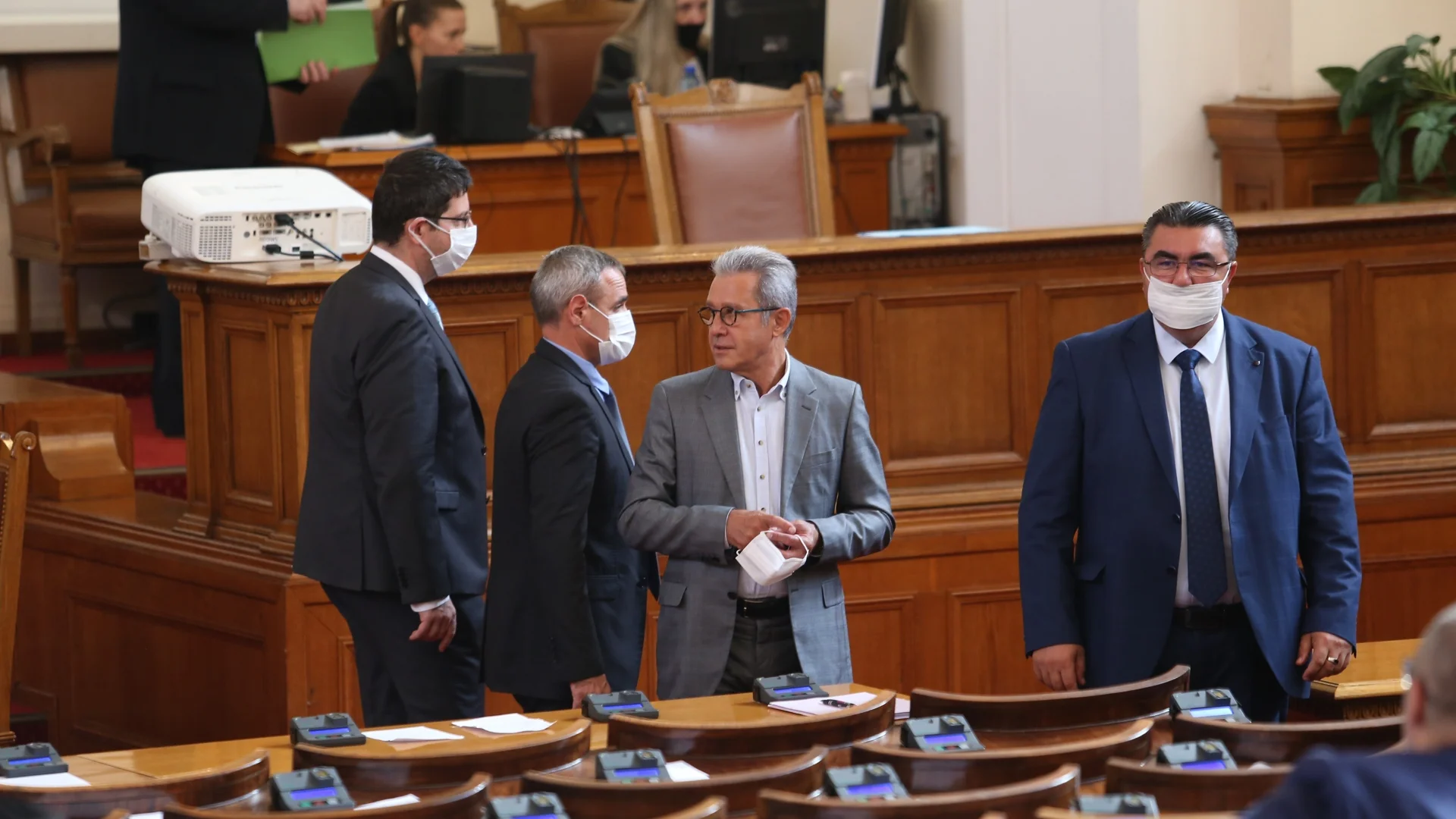Вижте листата на ДПС за парламентарните избори на 9 юни в 16 МИР - Пловдив