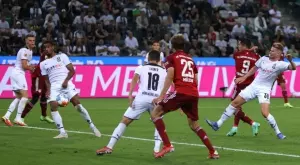 Нов сезон - старият Роберт Левандовски, но Байерн Мюнхен се спъна в дебюта на Юлиан Нагелсман