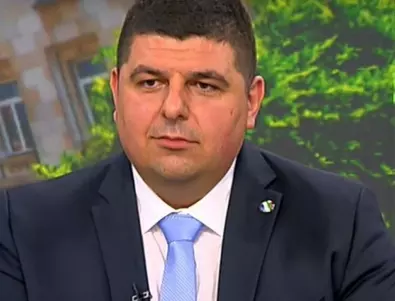 Ивайло Мирчев: България губи поне по 250 млн. лв. на месец от схемата на “Лукойл”