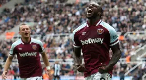 Някасъл и Уест Хям предложиха голово шоу с шестима голмайстори във Висшата лига