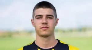 Младежки национал пред завръщане в България