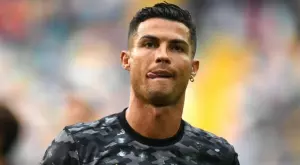 {{ otherArticle[0].article.title }}