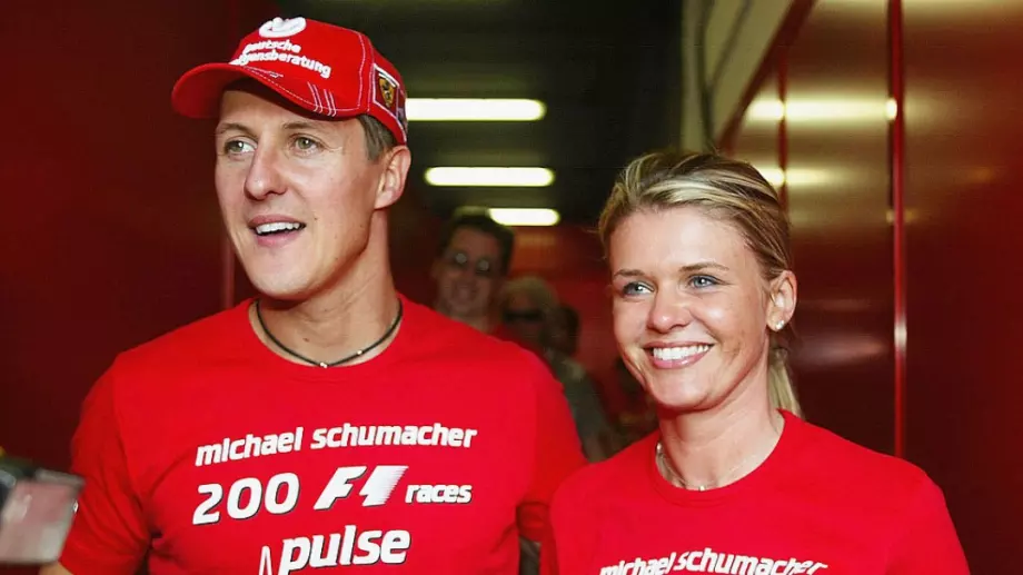 Със сълзи на очите: Съпругата на Шумахер разкри състоянието на Михаел след комата му