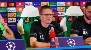 {{ otherArticle[0].article.title }}