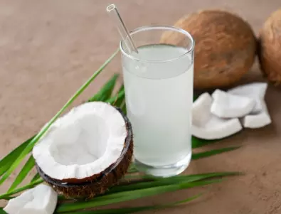 Кокосова вода: За детокс, красива кожа и добър метаболизъм