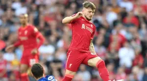 Харви Елиът напусна лагера на Англия с контузия