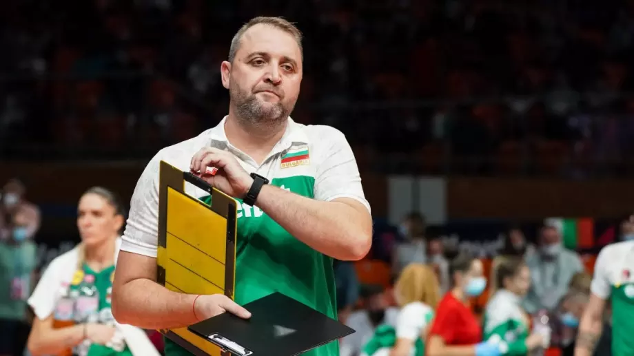Иван Петков вече не е треньор на женския национален отбор по волейбол 