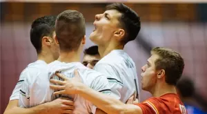 {{ otherArticle[0].article.title }}