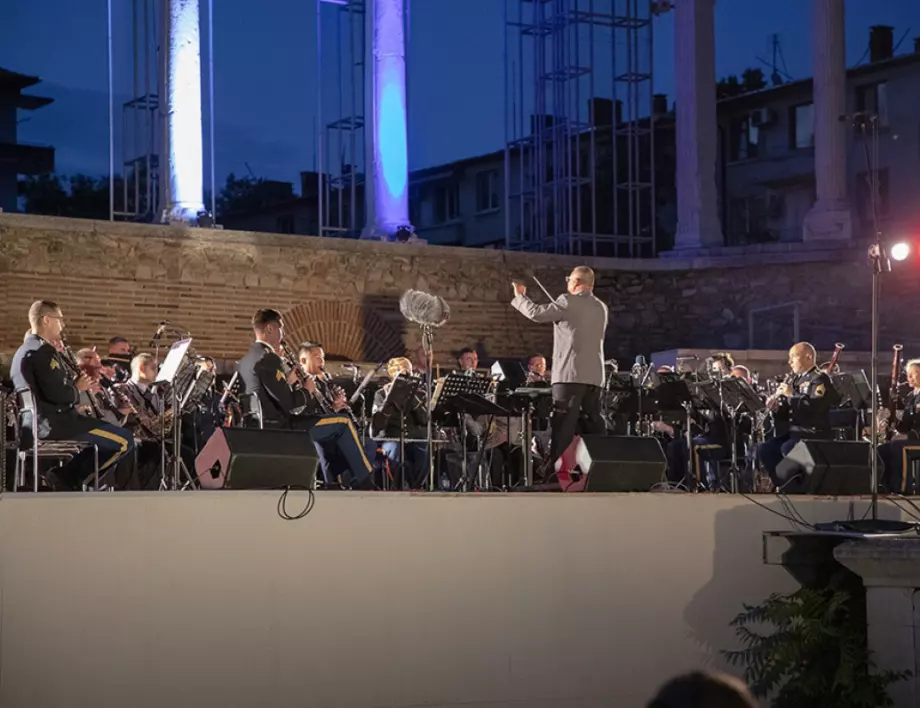 Поздравиха старозагорци със световни музикални шедьоври