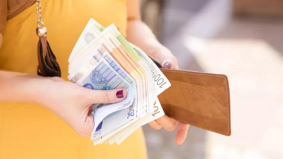 Зодиите, които днес, 17.09, е добре да внимават с харченето на пари