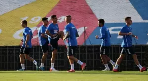 {{ otherArticle[0].article.title }}