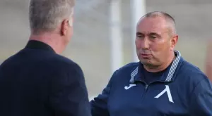 {{ otherArticle[0].article.title }}