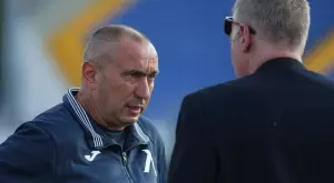 {{ otherArticle[0].article.title }}