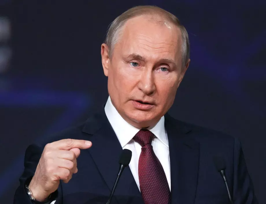 Путин нарече „бягство“ изтеглянето на САЩ и съюзниците им от Афганистан
