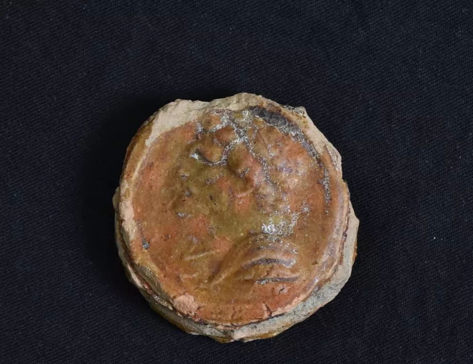 Загадъчен медальон с изображение на Филип Македонски откриха на Хераклея Синтика