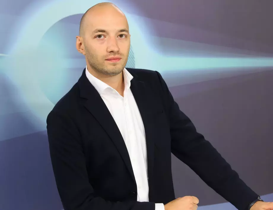 Димитър Ганев: БСП или "Продължаваме Промяната" ще е големият победител на изборите 