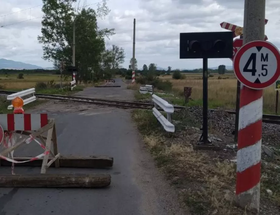 Община Казанлък въвежда временна организация на движението между две села