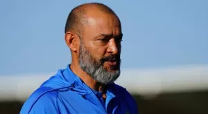 ОФИЦИАЛНО: Тотнъм уволни Ешпирито Санто, Антонио Конте е фаворит за поста