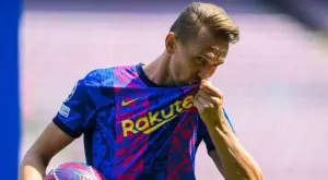 {{ otherArticle[0].article.title }}