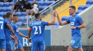 {{ otherArticle[0].article.title }}