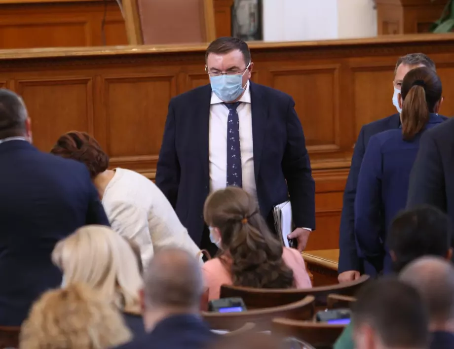 ГЕРБ продължава да пита за теста на Минчев - направен ли е преди КСНС