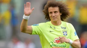 След 14 години в Европа: Давид Луис се завърна в Бразилия
